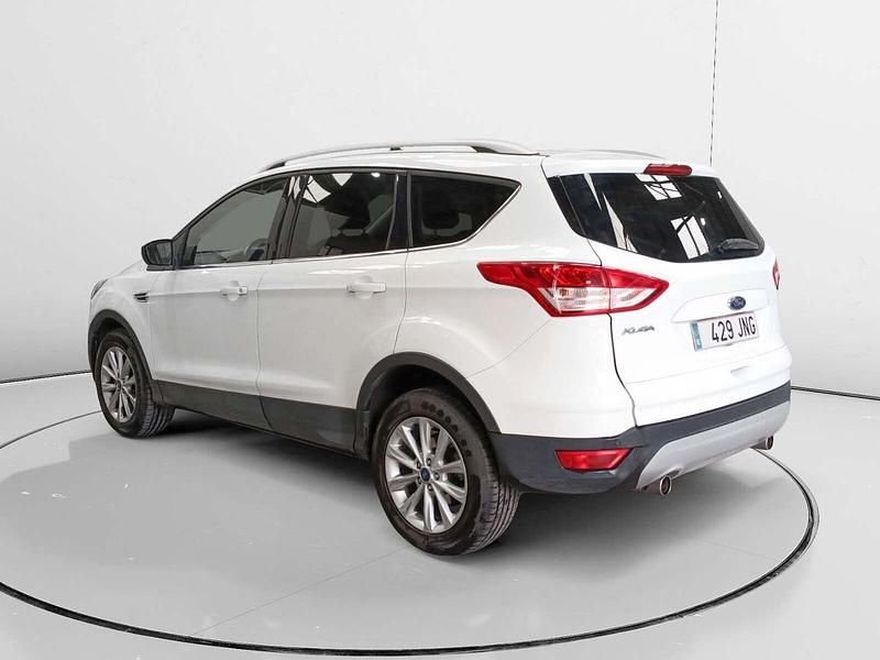 Usado Ford Kuga Titanium 120 HP (88 kW) 2016 Branco SUV