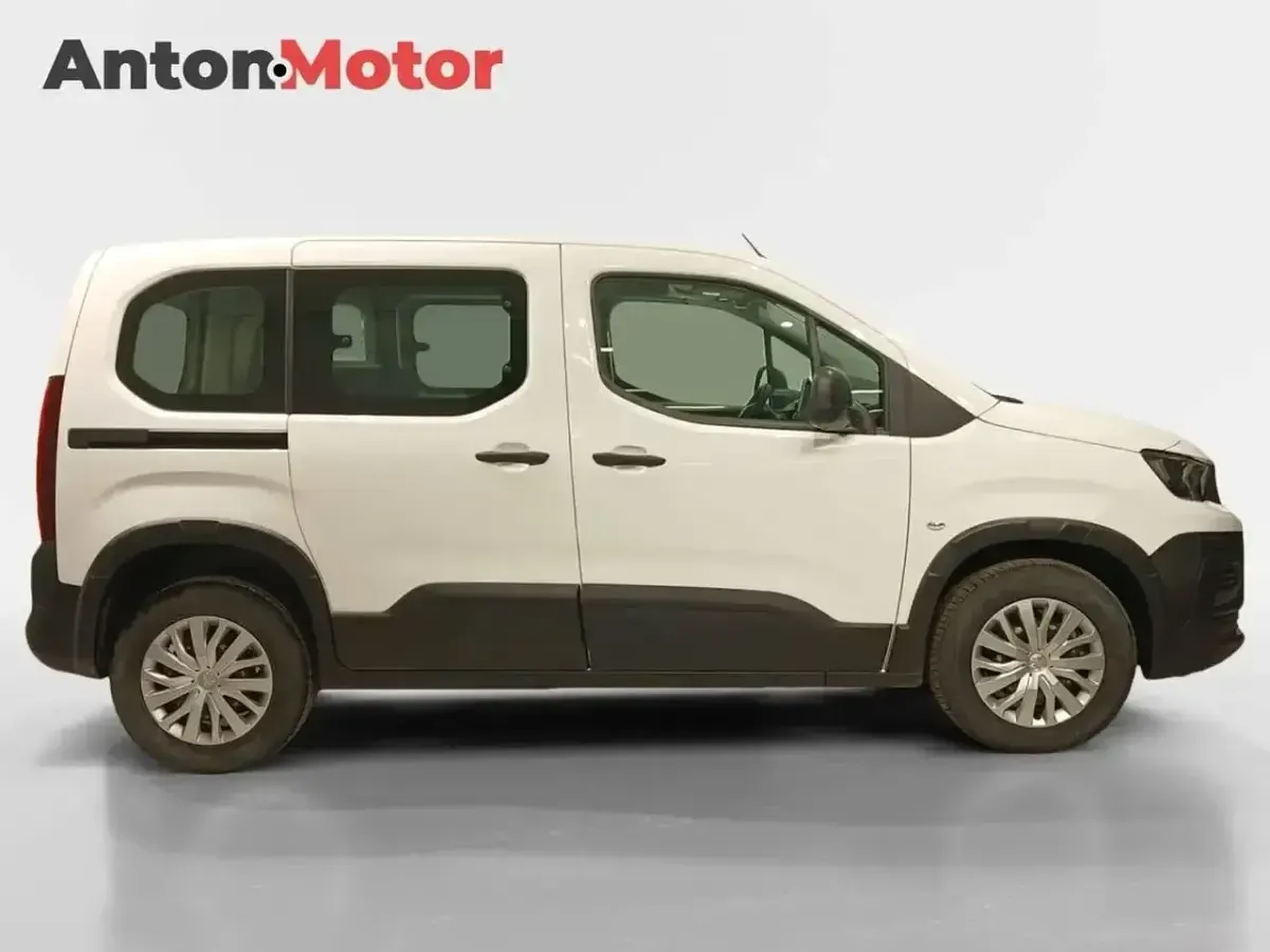 Usado Peugeot Rifter Business-Line 100 CV (73 kW) 2022 Blanco Monovolumen