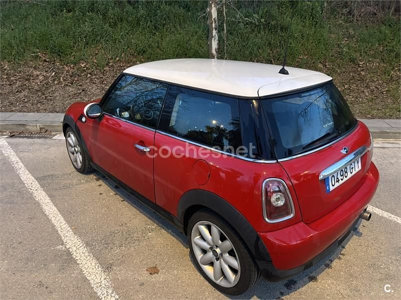 Usado Mini Cooper 120 CV (88 kW) 2010 Rojo Utilitario