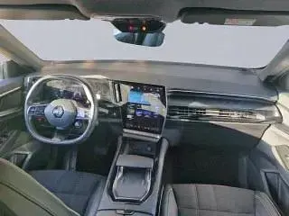 Usado Renault Austral Iconic 200 CV (147 kW) 2023 Blanco SUV