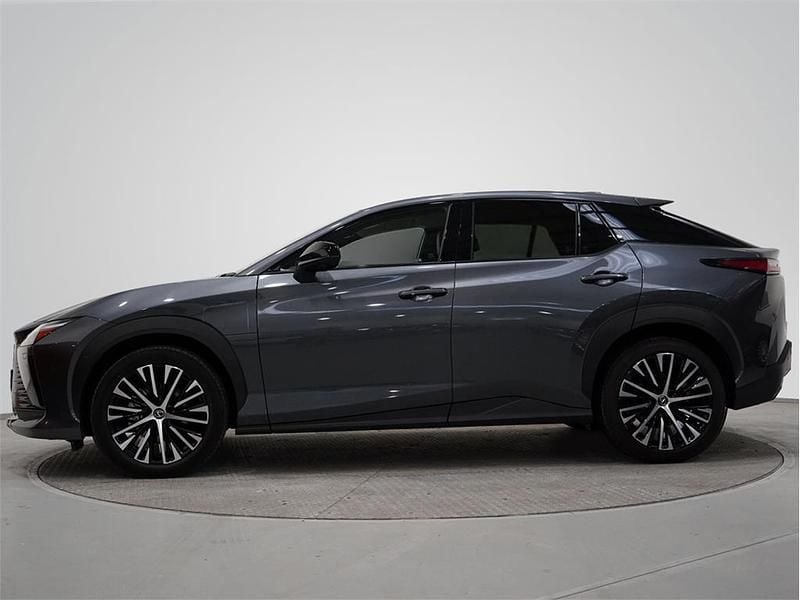 Usado Lexus RZ 300e Executive Line 150 kW (204 CV) 2025 Gris berlin SUV