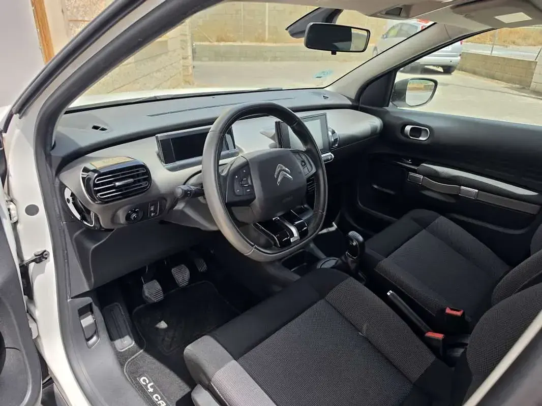 Usado Citroën C4 Cactus Shine 99 CV (72 kW) 2015 Blanco Utilitario