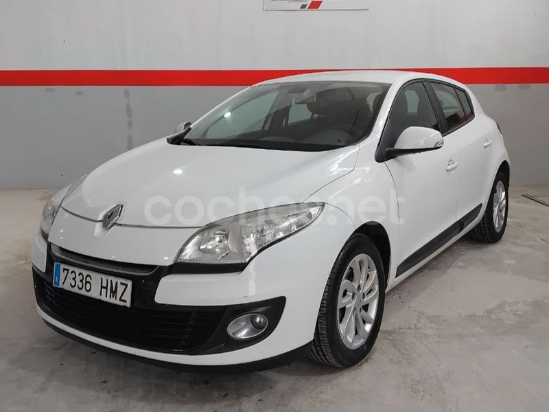 Blanco Usado 2012 Renault Mégane III Dynamique Berlina | 4900 € (Precio justo) - Imagen 1/1