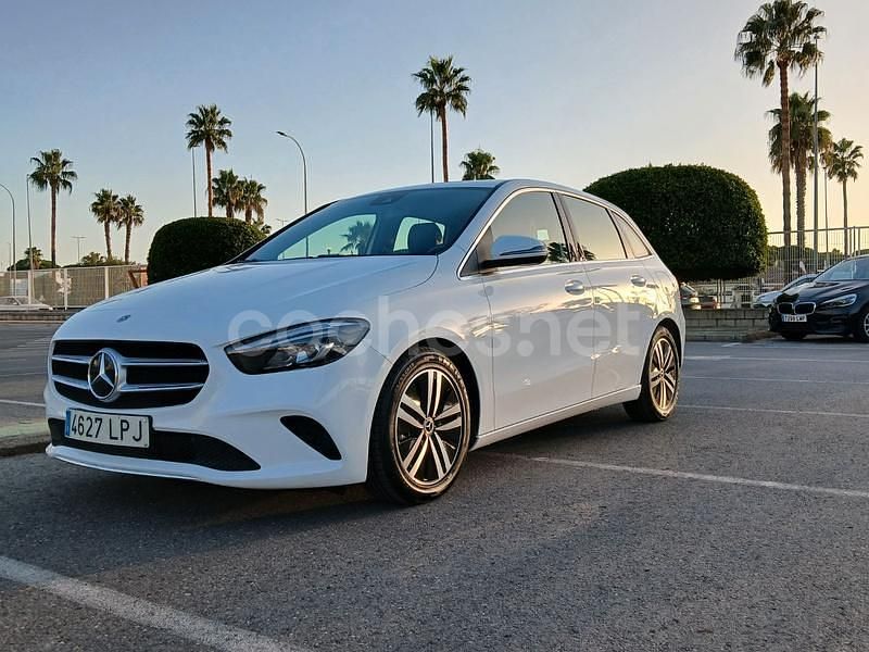 Blanco Usado 2021 Mercedes B180 Monovolumen | 20.900 € (Buen precio) - Imagen 1/4