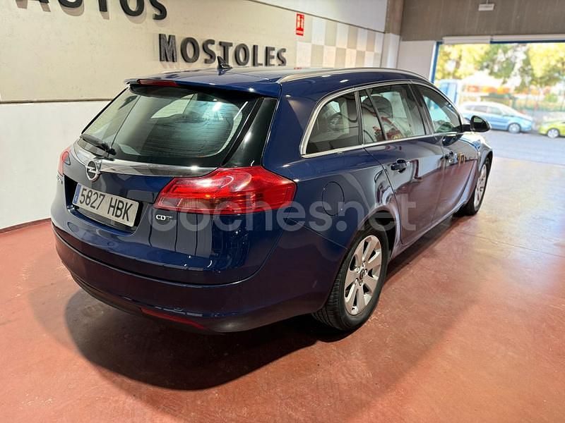 Usado Opel Insignia Edition 130 CV (95 kW) 2011 Negro Berlina
