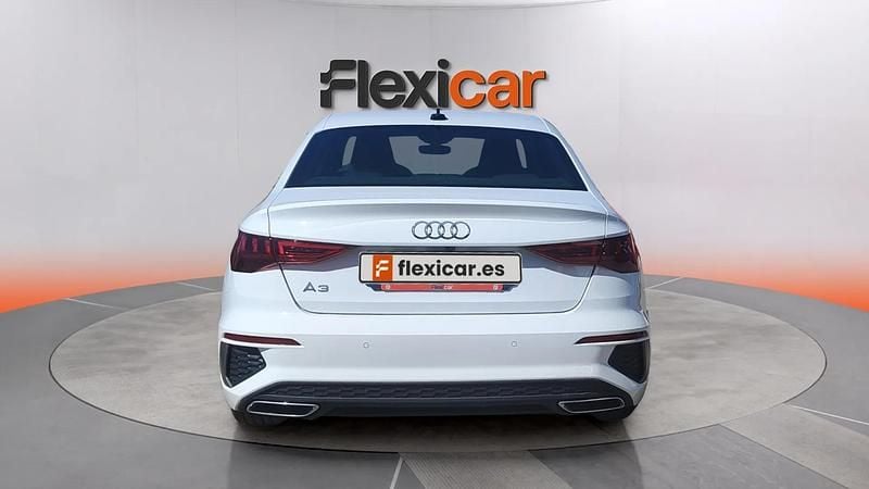 Käytetty Audi A3 Premium 150 HP (110 kW) 2022 Valkoinen Sedan