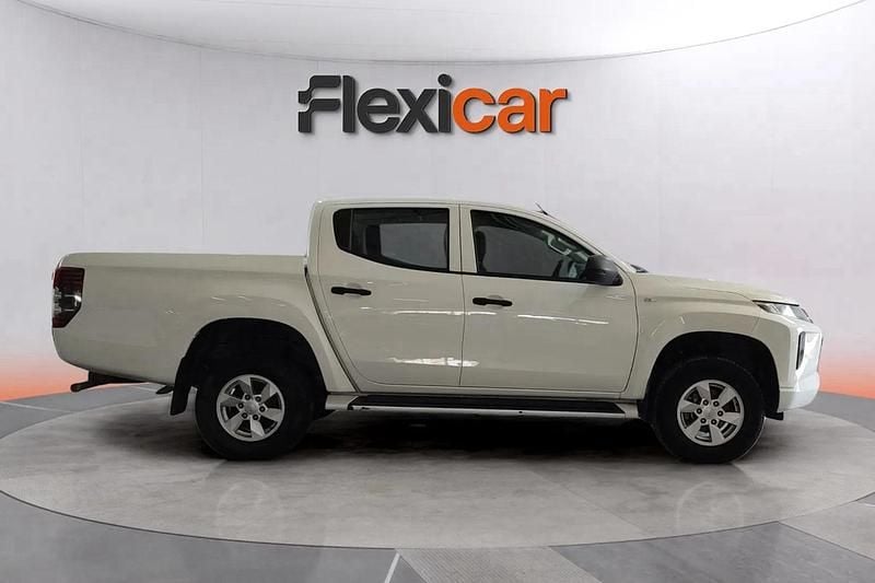 Usado Mitsubishi L200 150 CV (110 kW) 2020 Blanco Recogida