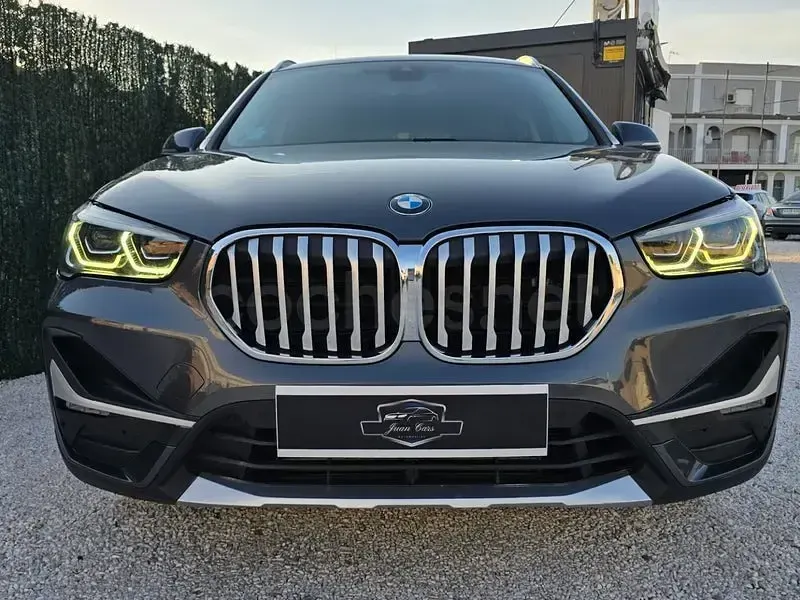 Usado BMW X1 xLine 190 CV (139 kW) 2020 Gris / plata SUV