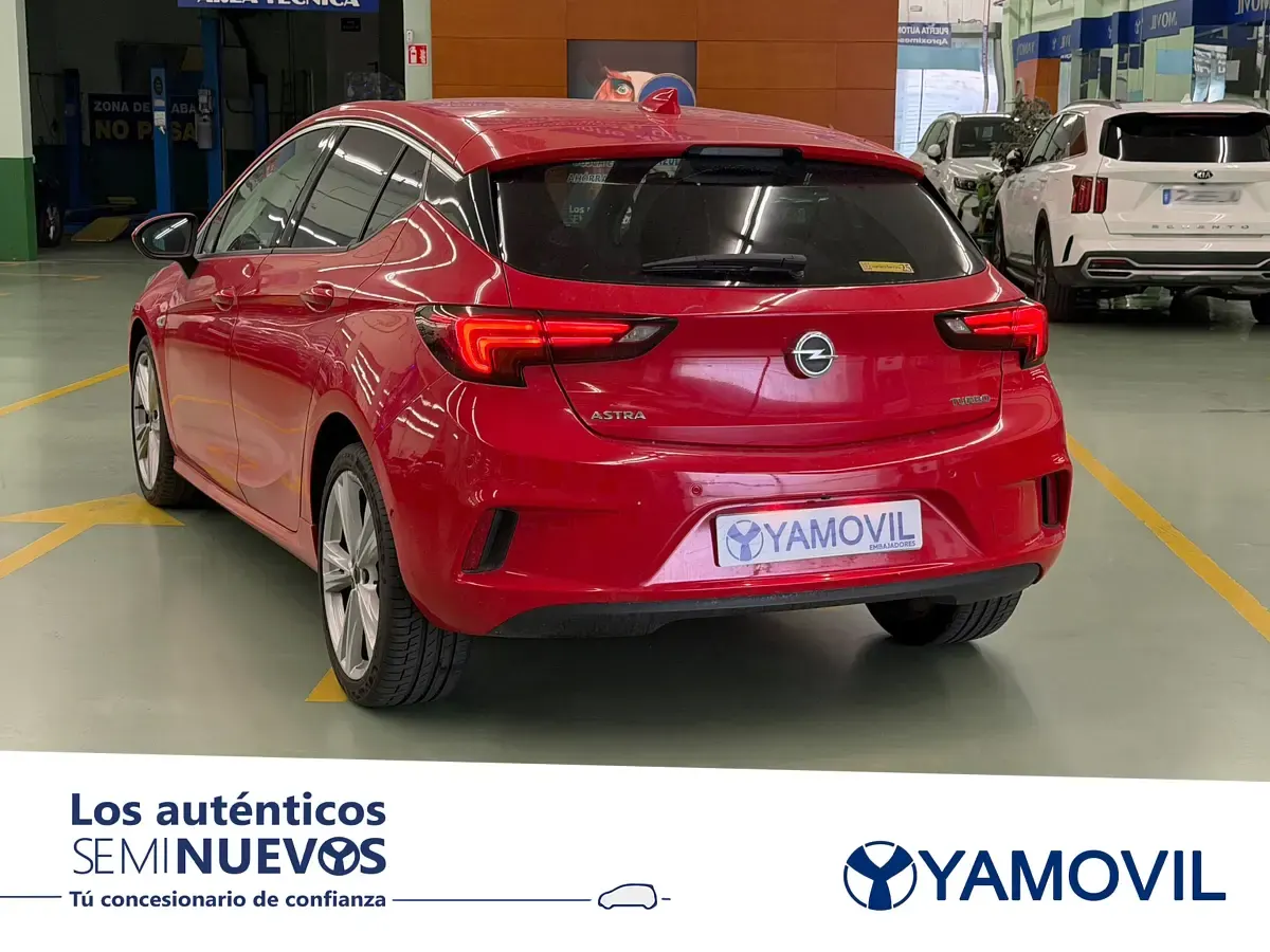 Usado Opel Astra 150 CV (110 kW) 2018 Rojo