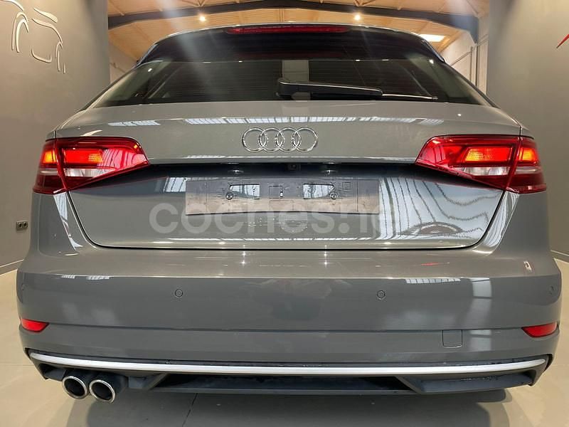 Gris / plata Usado 2019 Audi A3 Sportback S-Line Berlina | 24.900 € (Precio justo) - Imagen 1/4