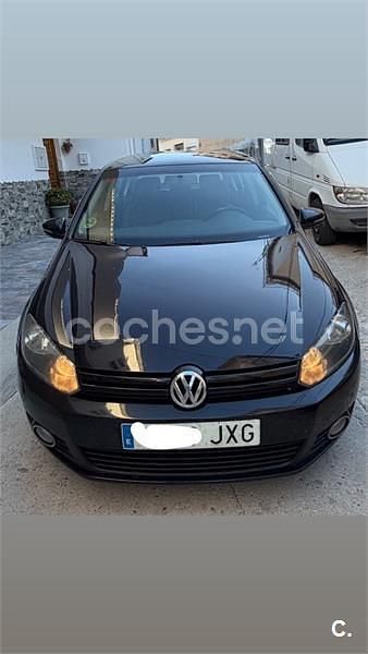 Usado VW Golf VI 105 CV (77 kW) 2011 Negro Utilitario