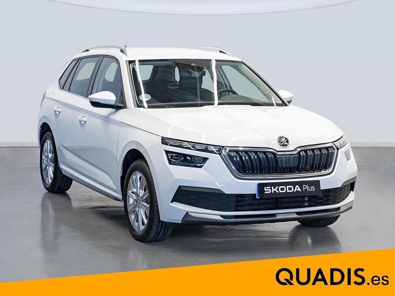 Usado Skoda Kamiq Style 110 CV (80 kW) 2022 Blanco SUV