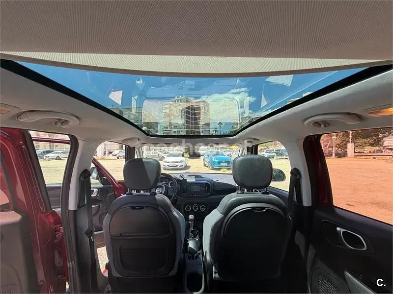 Usado Fiat 500L Lounge 95 CV (69 kW) 2014 Rojo Monovolumen