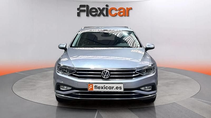Usado VW Passat 190 CV (139 kW) 2020 Gris Familiar