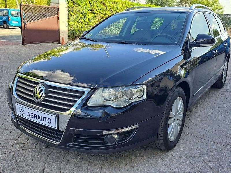 Usado VW Passat Highline 140 CV (102 kW) 2009 Negro Familiar