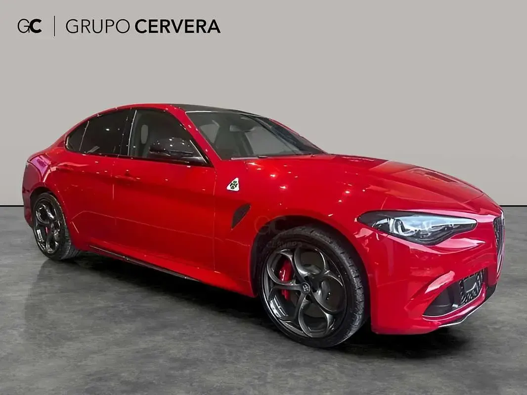 Nuevo Alfa Romeo Giulia Quadrifoglio 519 CV (381 kW) 2026 Rojo Berlina
