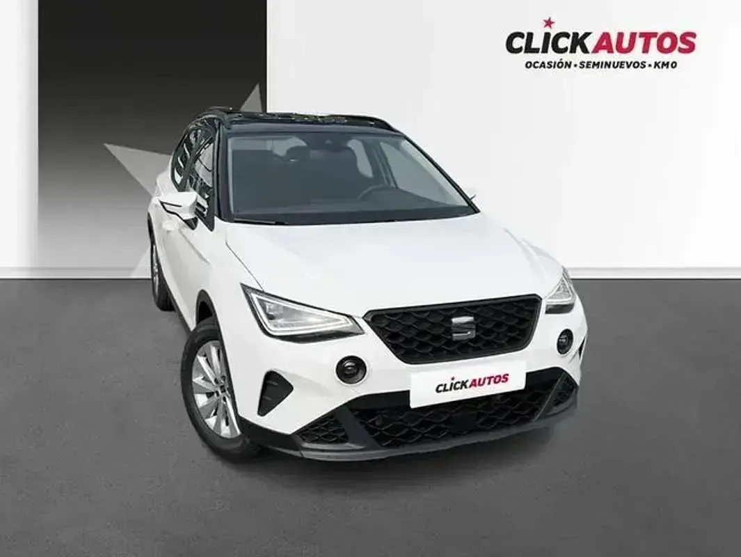 Usado Seat Arona Style 95 CV (69 kW) 2025 Blanco SUV