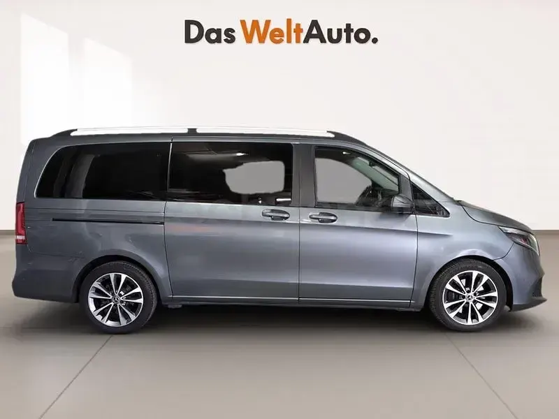 Usado Mercedes V250 Avantgarde 190 CV (139 kW) 2022 Gris / plata Monovolumen