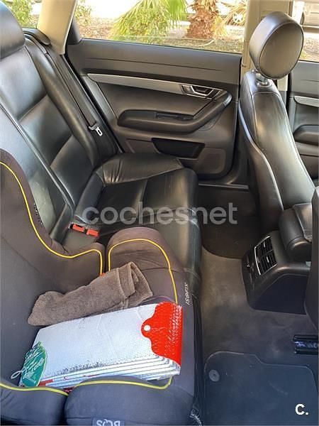 Usado Audi A6 140 CV (102 kW) 2008 Gris / plata Familiar