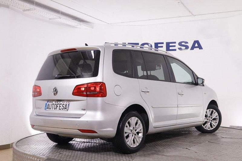 Usado VW Touran Advance 140 CV (102 kW) 2013 Plata Monovolumen