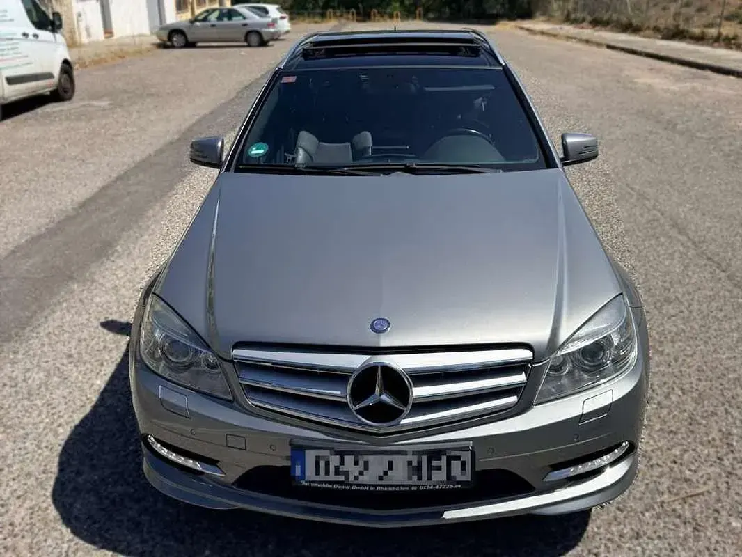 Usado Mercedes C250 204 CV (150 kW) 2010 Gris Familiar
