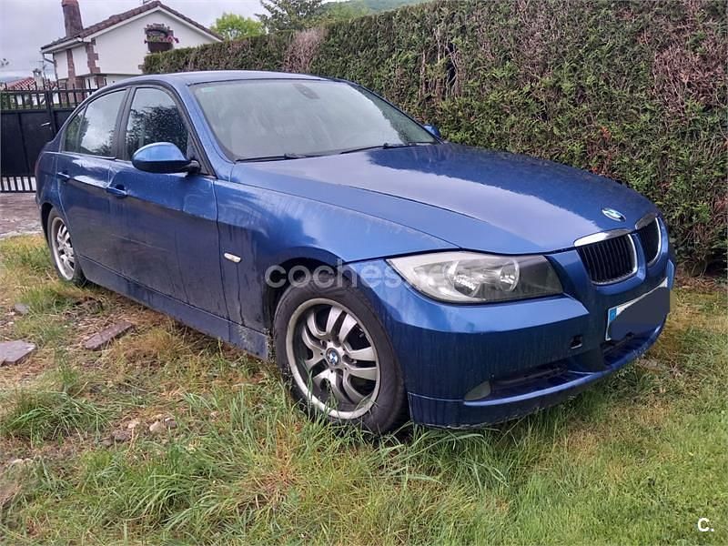 Usado BMW 320 150 CV (110 kW) 2007 Azul Berlina