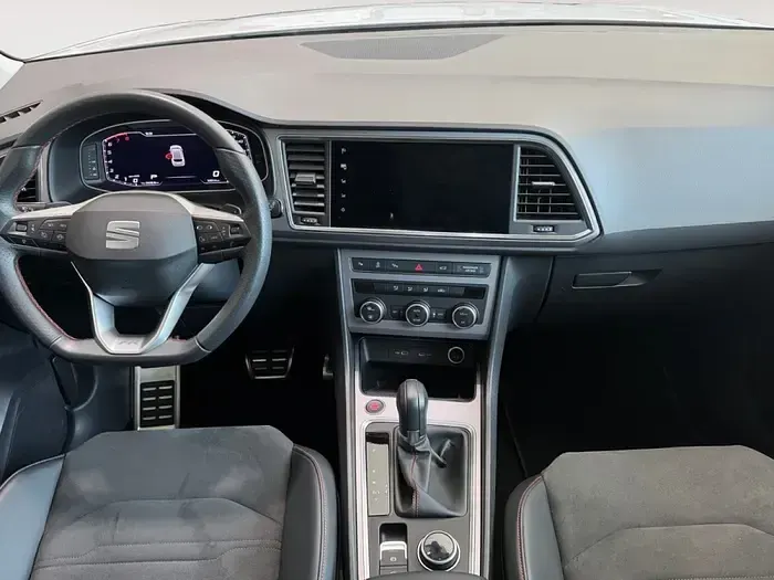 Usado Seat Ateca FR 150 CV (110 kW) 2024 Blanco SUV