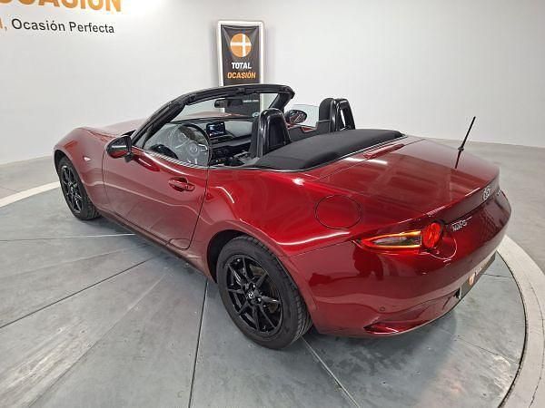 Usado Mazda MX5 Prime-Line 132 CV (97 kW) 2023 Rojo Descapotable