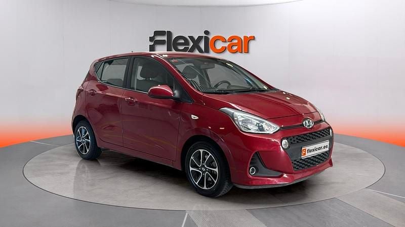 Usado Hyundai i10 87 CV (63 kW) 2017 Rojo Utilitario