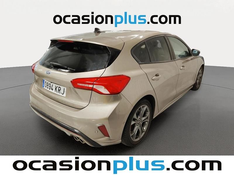 Usado Ford Focus ST-Line 125 CV (91 kW) 2018 Gris plata Utilitario