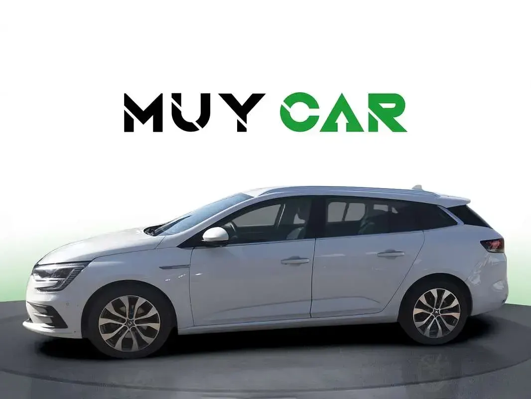 Usado Renault Mégane GrandTour Techno 140 CV (102 kW) 2023 Blanco Familiar