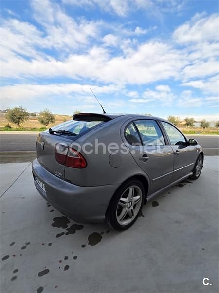 Usado Seat Leon FR 150 CV (110 kW) 2004 Beige Utilitario