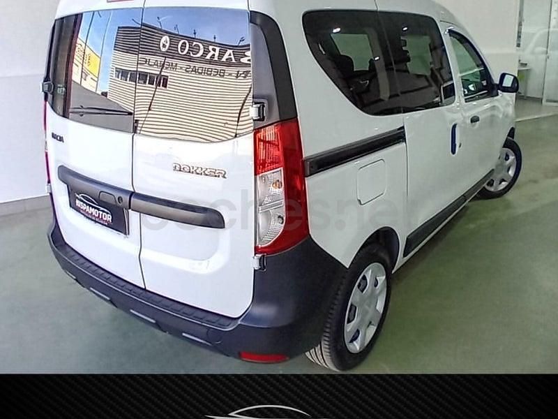 Usado Dacia Dokker Essentiel 75 CV (55 kW) 2019 Blanco Monovolumen