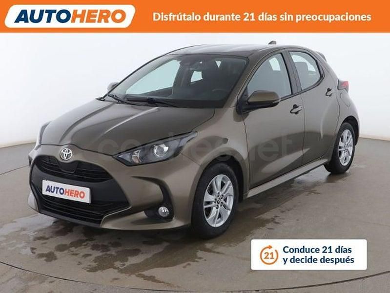 Usado Toyota Yaris Edition 125 CV (91 kW) 2022 Verde Berlina