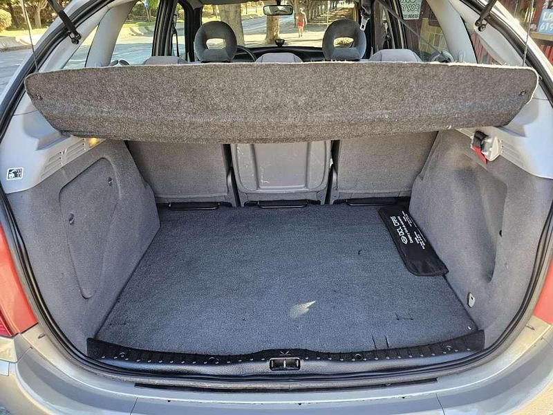 Usado Citroën Xsara Picasso 92 CV (67 kW) 2007 Marrón Monovolumen