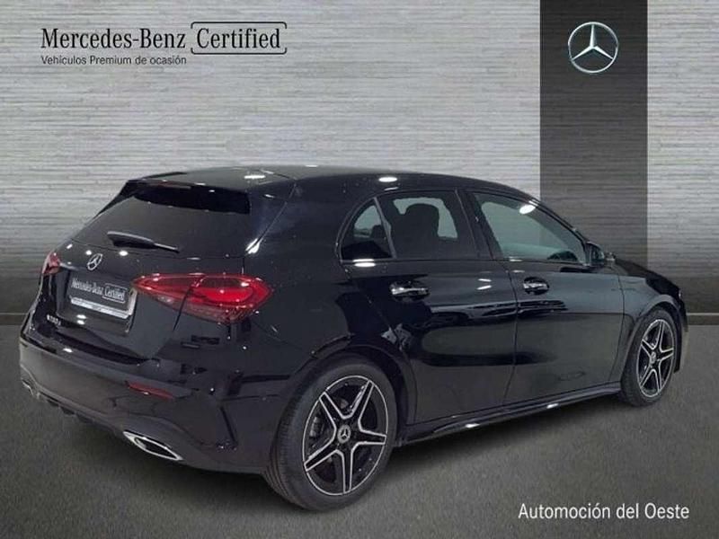 Usado Mercedes A200 151 CV (111 kW) 2024 Negro Utilitario
