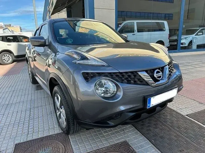 Usado Nissan Juke Acenta 112 CV (82 kW) 2019 Gris / plata SUV