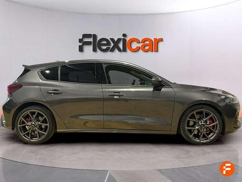 Usado Ford Focus ST 280 CV (205 kW) 2025 Gris Utilitario