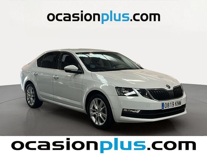 Usado Skoda Octavia 150 CV (110 kW) 2018 Blanco Berlina