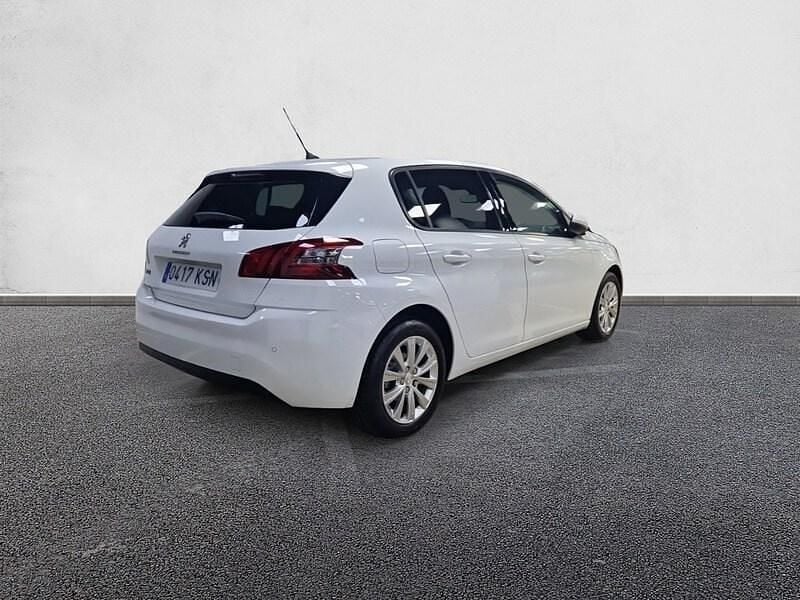 Usado Peugeot 308 Style 100 CV (73 kW) 2018 Blanco Berlina