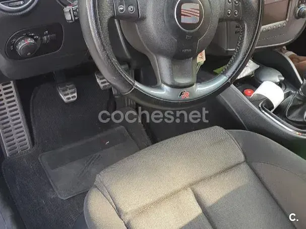 Begagnad Seat Leon FR 200 HK (147 kW) 2008 Vit Halvkombi