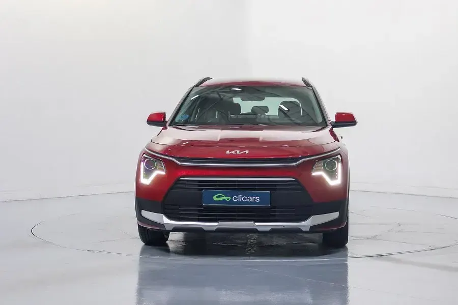 Usado Kia Niro 141 CV (103 kW) 2024 Rojo SUV