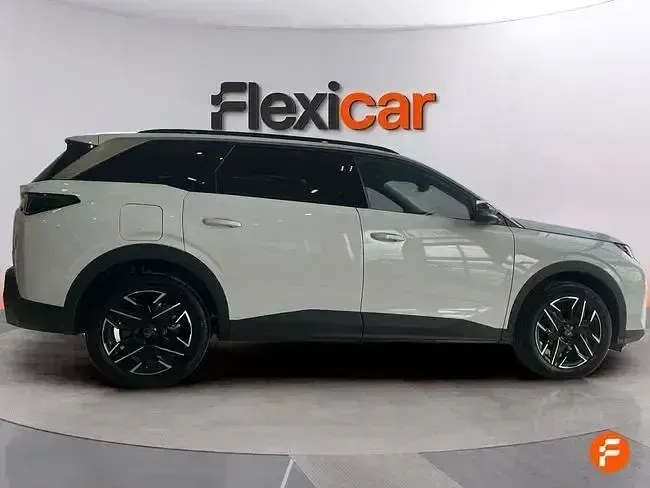 Usado Peugeot 5008 Allure 145 CV (106 kW) 2025 Blanco SUV