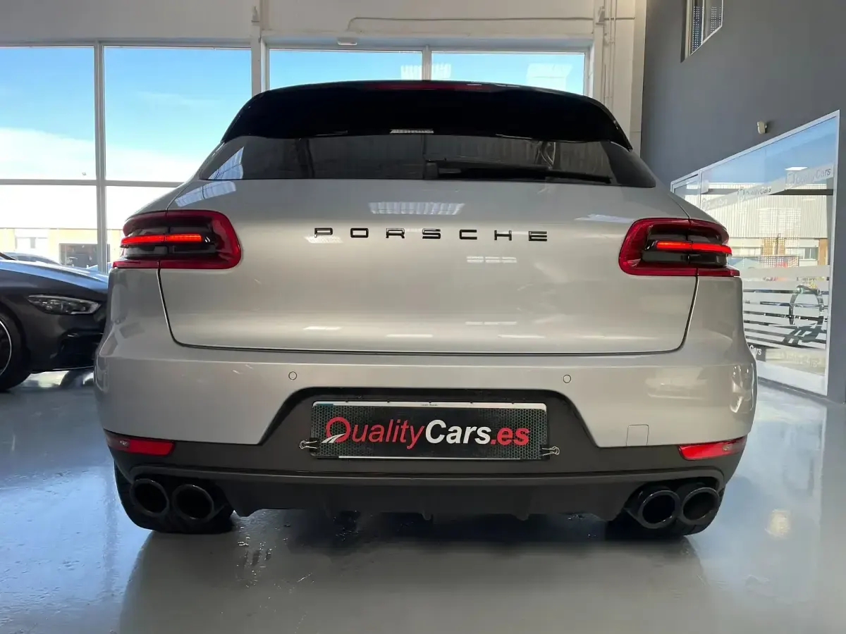 Usado Porsche Macan 252 CV (185 kW) 2018 Gris / plata SUV