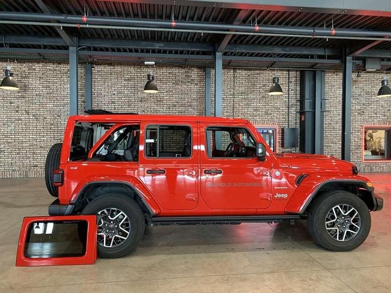 Usado Jeep Wrangler Unlimited Sahara 272 CV (200 kW) 2024 Rojo SUV