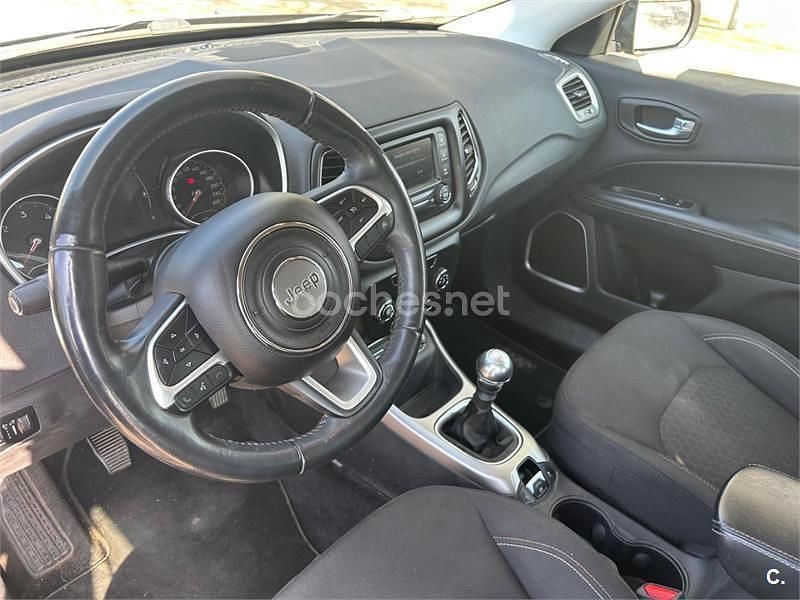 Usado Jeep Compass Limited 120 CV (88 kW) 2018 Negro SUV