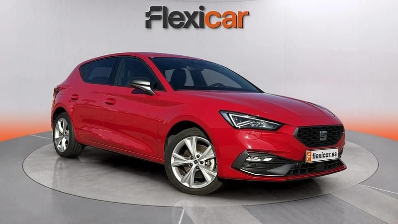 Begagnad Seat Leon FR 205 HK (150 kW) 2023 Halvkombi