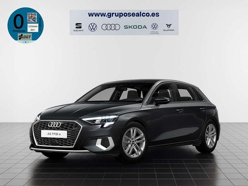 Usado Audi A3 Sportback e-tron Advanced 204 CV (150 kW) 2022 Gris Utilitario