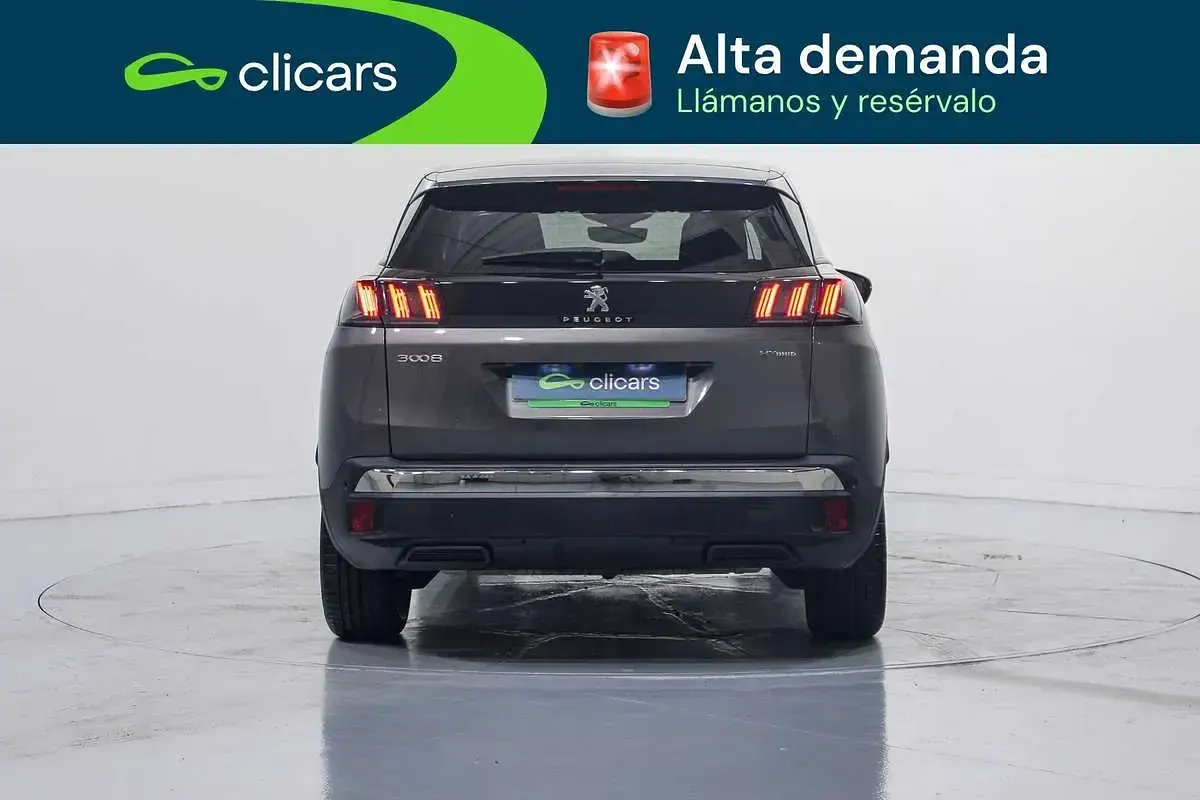 Usado Peugeot 3008 Allure 179 CV (131 kW) 2021 Gris SUV