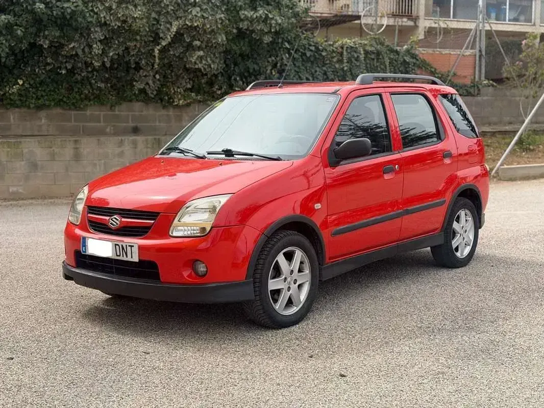 Usado Suzuki Ignis 99 CV (72 kW) 2005 Rojo Utilitario
